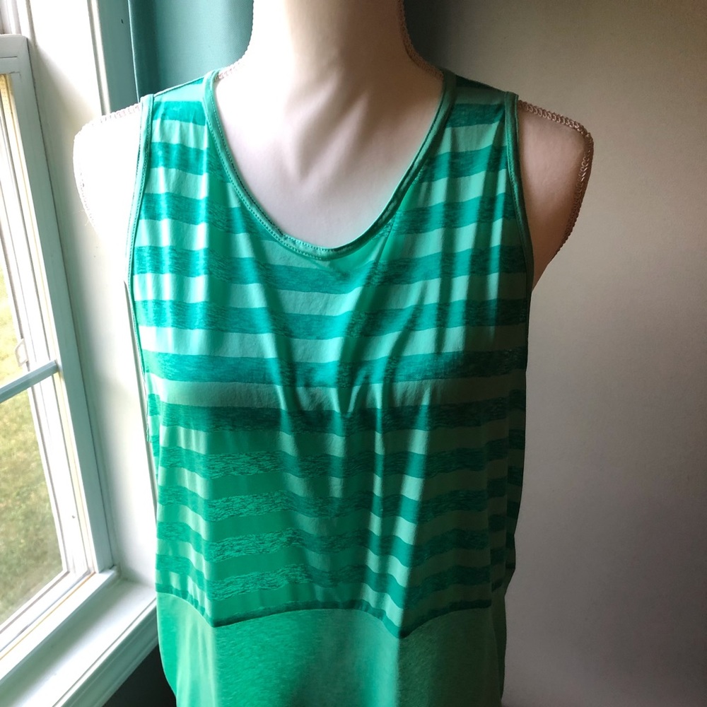 Discounted Women’s Nike work out top